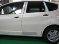 ホンダ　フィット　ハイブリット　(HONDA FIT HYBRID)　板金 塗装　自動車 修理事例