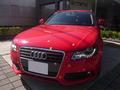 アウディ　A4　アバント　(AUDI)　板金 塗装  飛び石修 理 事例