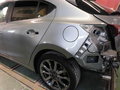 マツダ　アクセラ　(MAZDA　AXELA)　板金 塗装　自動車 修理事例